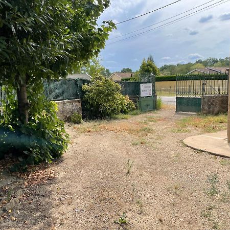 Le Clos Des Cadots - Chambre Chaintre Bagian luar foto